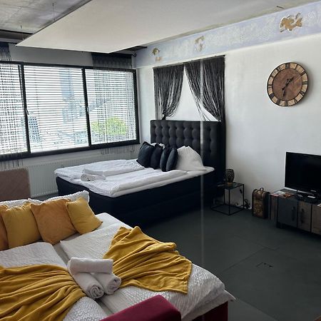 Apartment Am Schwedenplatz Vienna Luaran gambar