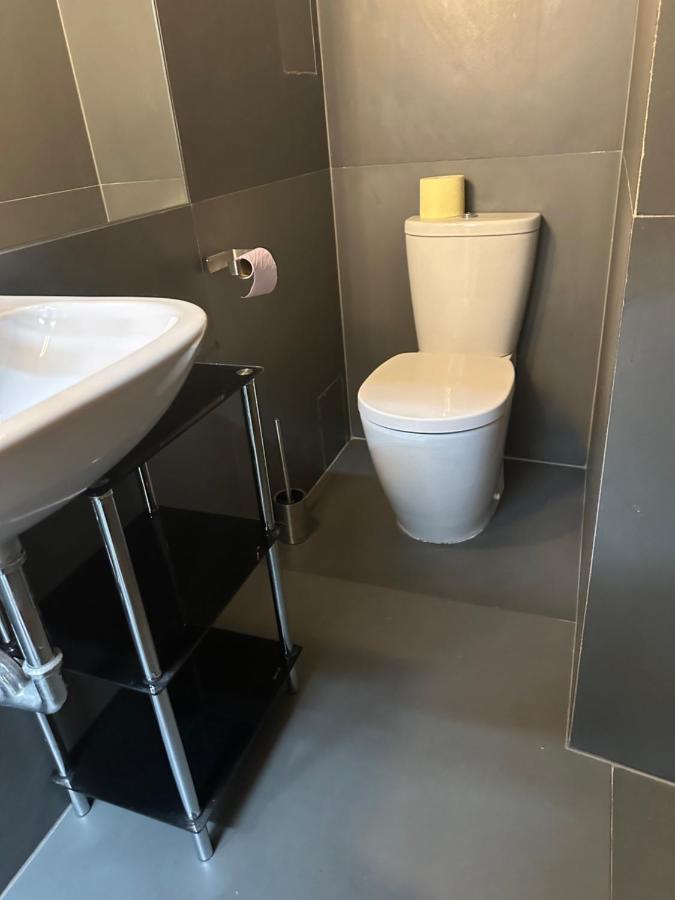 Apartment Am Schwedenplatz Vienna Luaran gambar