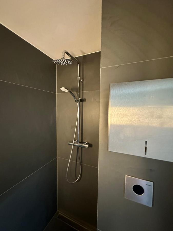 Apartment Am Schwedenplatz Vienna Luaran gambar