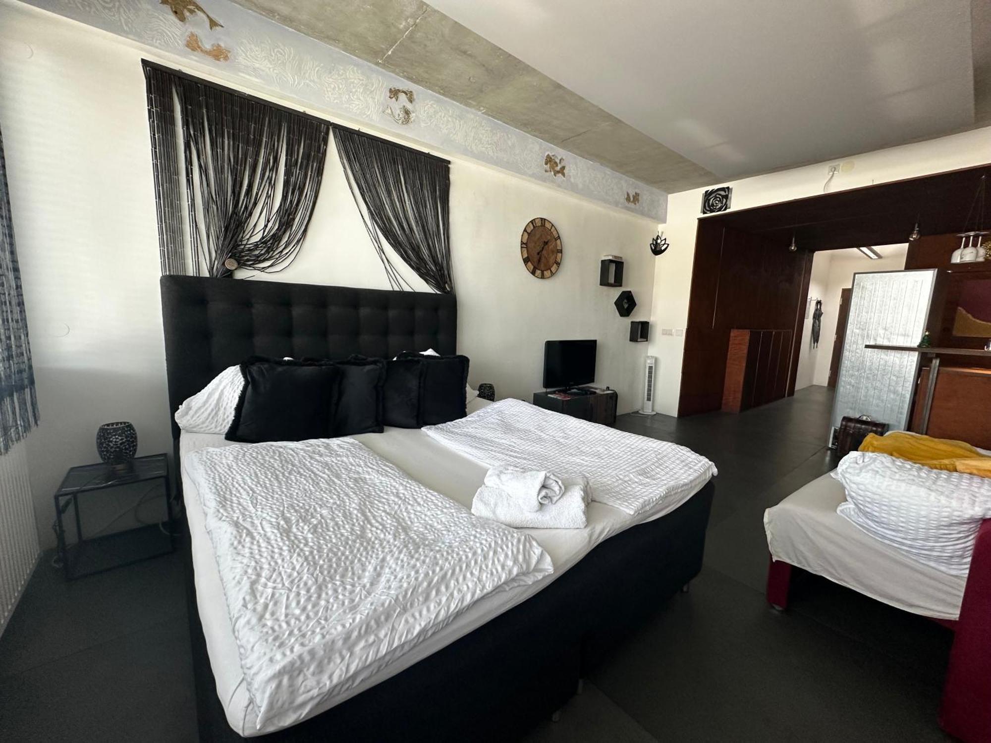 Apartment Am Schwedenplatz Vienna Luaran gambar